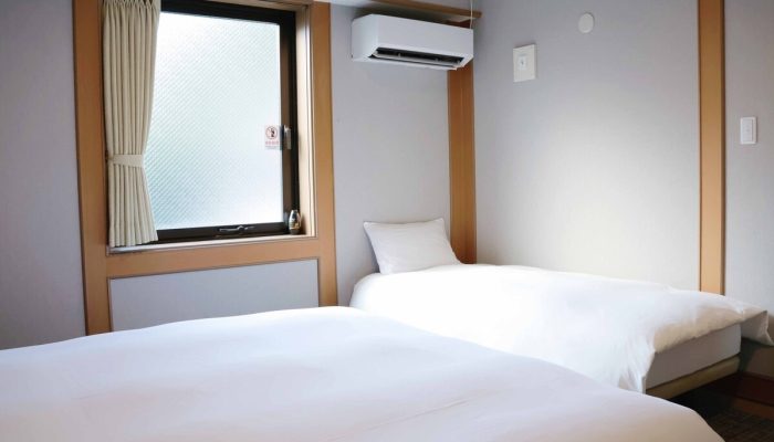 華之家 舒適三人房 303 房間側面